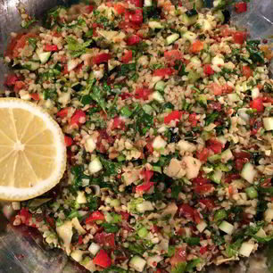 Рецепт Табуле из киноа с булгуром и маринованными артишоками