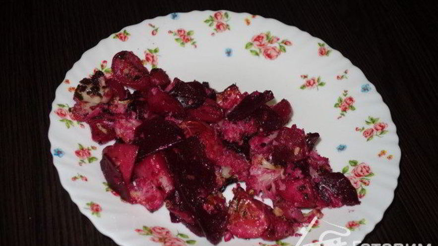 Рецепт теплого салата из редиса и овощей