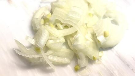 Рецепт теплого салата из спагетти-тыквы и куриной грудки