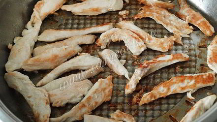 Рецепт теплого салата с курицей