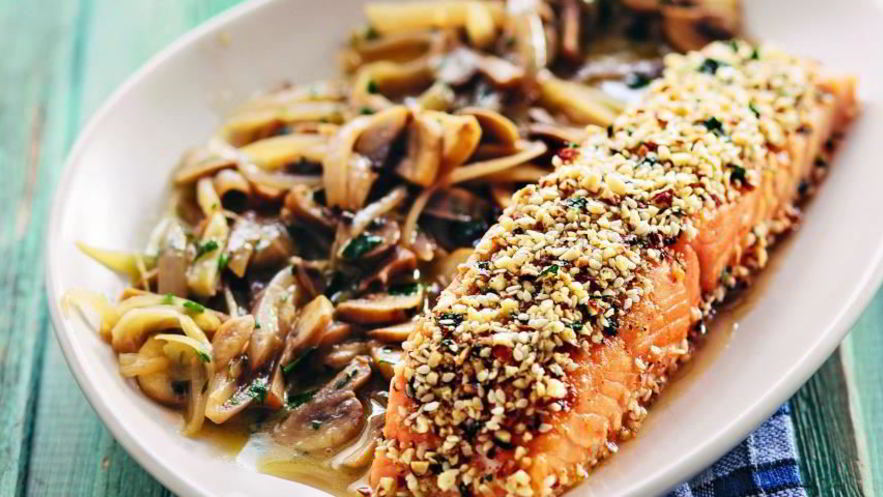 Рецепт лосося с грибным винегретом