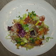 Рецепт Салата из хурмы с пармезаном и хересным винегретом