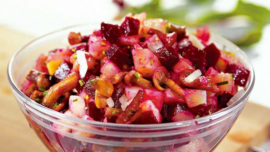 Рецепт салата винегрет с маринованными опятами