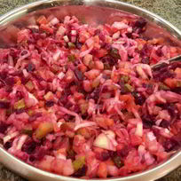 Винегрет с квашеной капустой и свеклой