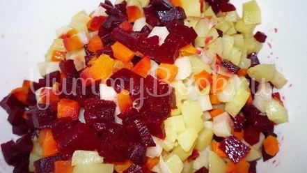 Рецепт винегрета с сельдью и консервированной фасолью