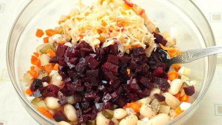 Рецепт винегрета с яблоками и отварной фасолью