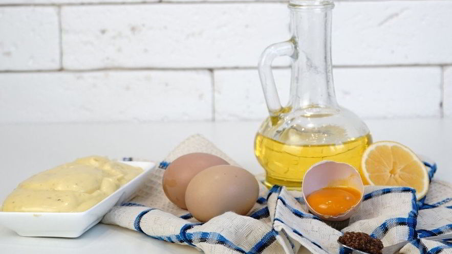 Рецепт домашнего майонеза за 2 минуты