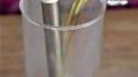 Рецепт пикантного майонеза с листьями редиса