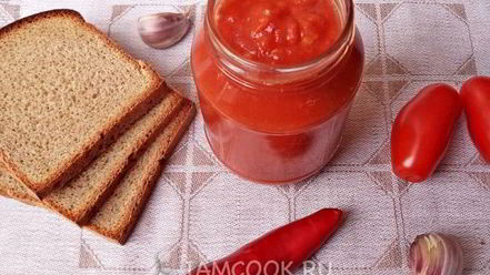 Рецепт кетчупа на зиму из помидоров с чесноком