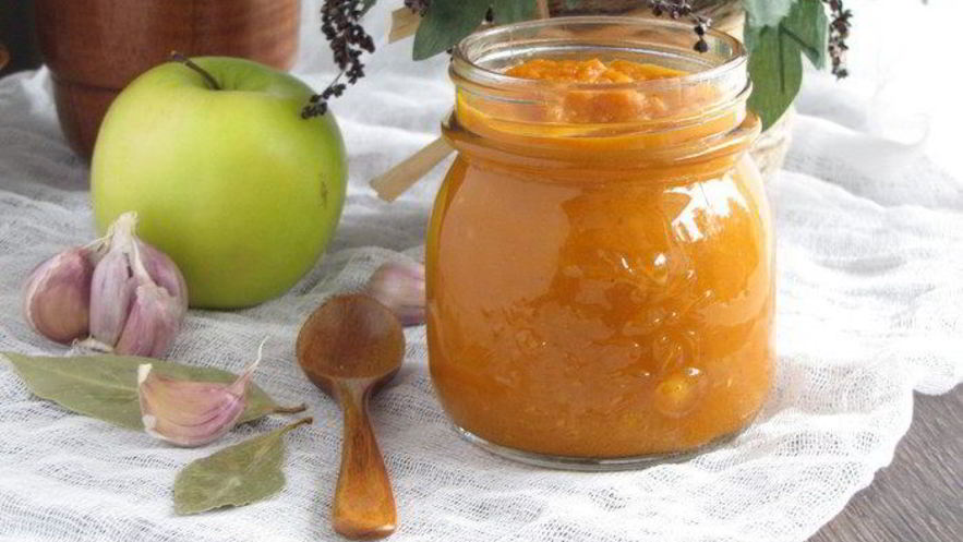Рецепт пряного кетчупа с яблоками и карри