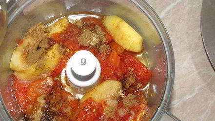 Рецепт пряного кетчупа с яблоками и карри