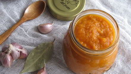 Рецепт пряного кетчупа с яблоками и карри