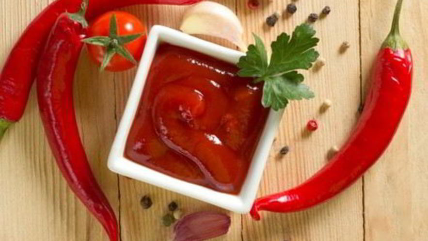 Рецепт томатного кетчупа с чили и пряностями