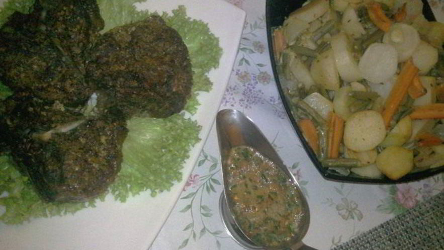 Рецепт антрекота в ореховом маринаде с овощами