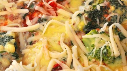 Рецепт куриных полпеттов под сальсой и бешамель