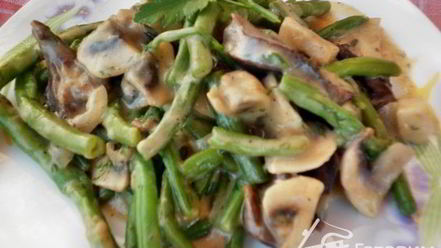 Рецепт сердца с грибами и стручковой фасолью под бешамель