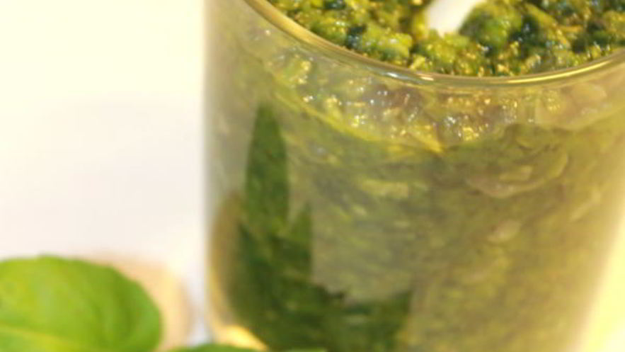 Рецепт чесночно-базиликового песто