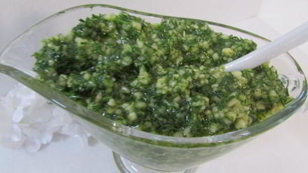 Рецепт филе индейки с соусом песто из укропа