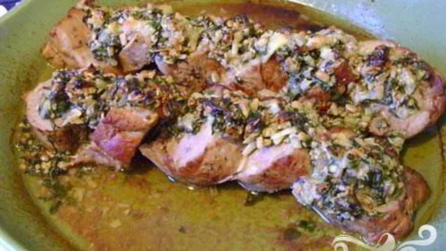 Рецепт филе свинины с соусом песто из семечек