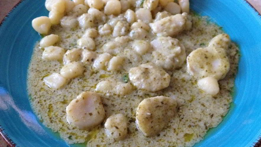 Рецепт морских гребешков с соусом песто