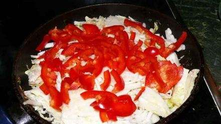 Рецепт овощей пассированных с соусом песто