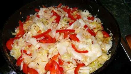 Рецепт овощей пассированных с соусом песто