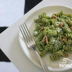 Рецепт Пасты с соусом Песто из капусты кале и грецких орехов