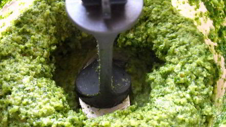 Рецепт песто из петрушки