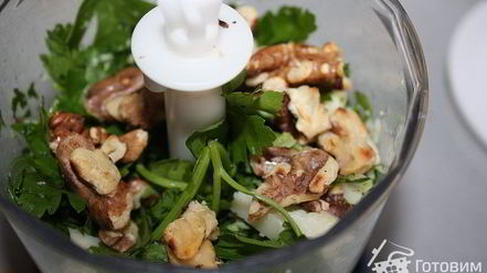 Рецепт песто из зелени петрушки с перцем чили