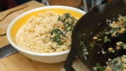 Рецепт песто на сковороде