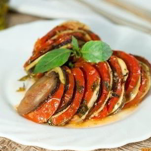 Рецепт Рататуя с соусом песто