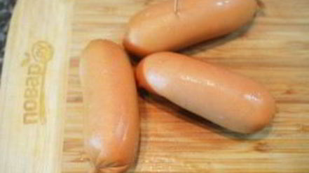 Рецепт сосисок-гриля с соусом песто из руколлы