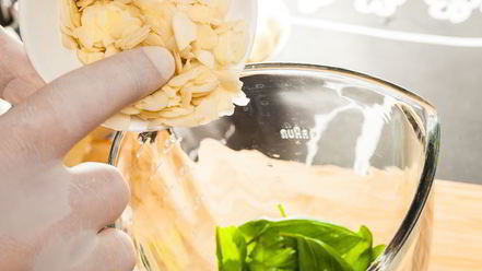 Рецепт соуса песто россо