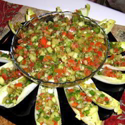 Рецепт Острой сальсы с огурцами и сладким перцем