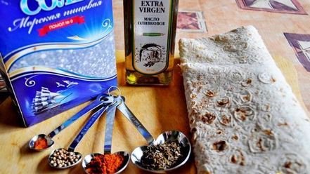 Рецепт персиковой сальсы с чипсами из лаваша