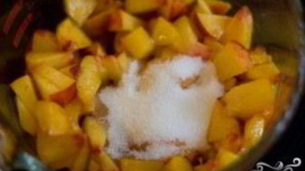 Рецепт персиковой сальсы с кинзой, мятой и имбирем