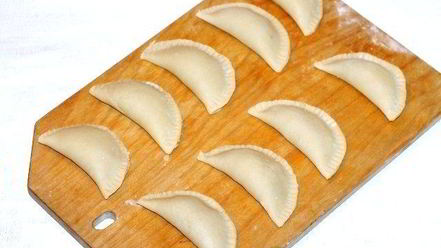 Рецепт пирожков эмпанадас с соусом сальса