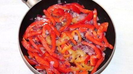 Рецепт пирожков эмпанадас с соусом сальса