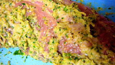 Рецепт свиной вырезки маринованной в кинзе и томатная сальса