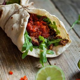 Рецепт Тако с соусом сальса