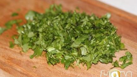 Рецепт томатной сальсы с кинзой и луком