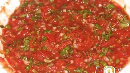 Рецепт томатной сальсы с кинзой и луком