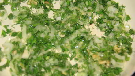 Рецепт курицы в орехово-чесночном соусе сациви