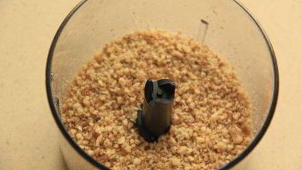 Рецепт курицы в орехово-чесночном соусе сациви