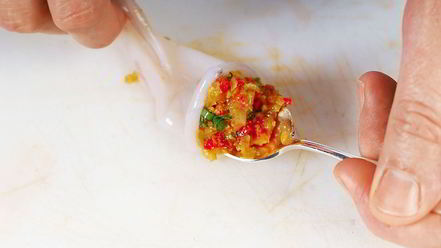 Рецепт фаршированных кальмаров на тартаре из томатов