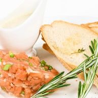 Рецепт Соуса тартар и тартар из лосося