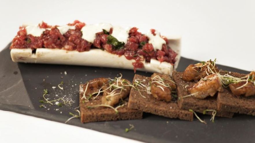 Рецепт тартара из говядины с мозговой косточкой