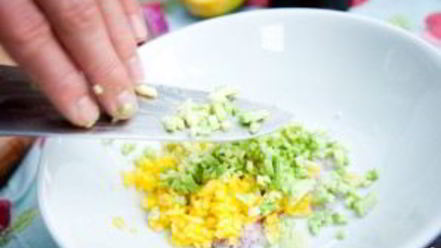 Рецепт тартара из лосося с авокадо