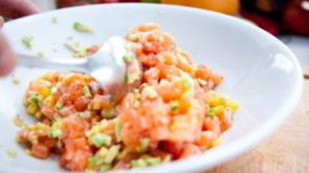 Рецепт тартара из лосося с авокадо