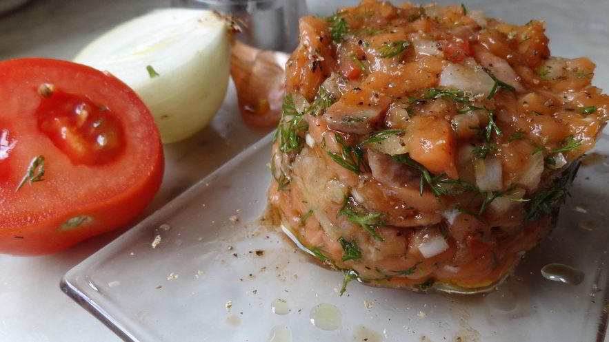 Рецепт тартара из лосося с помидорами